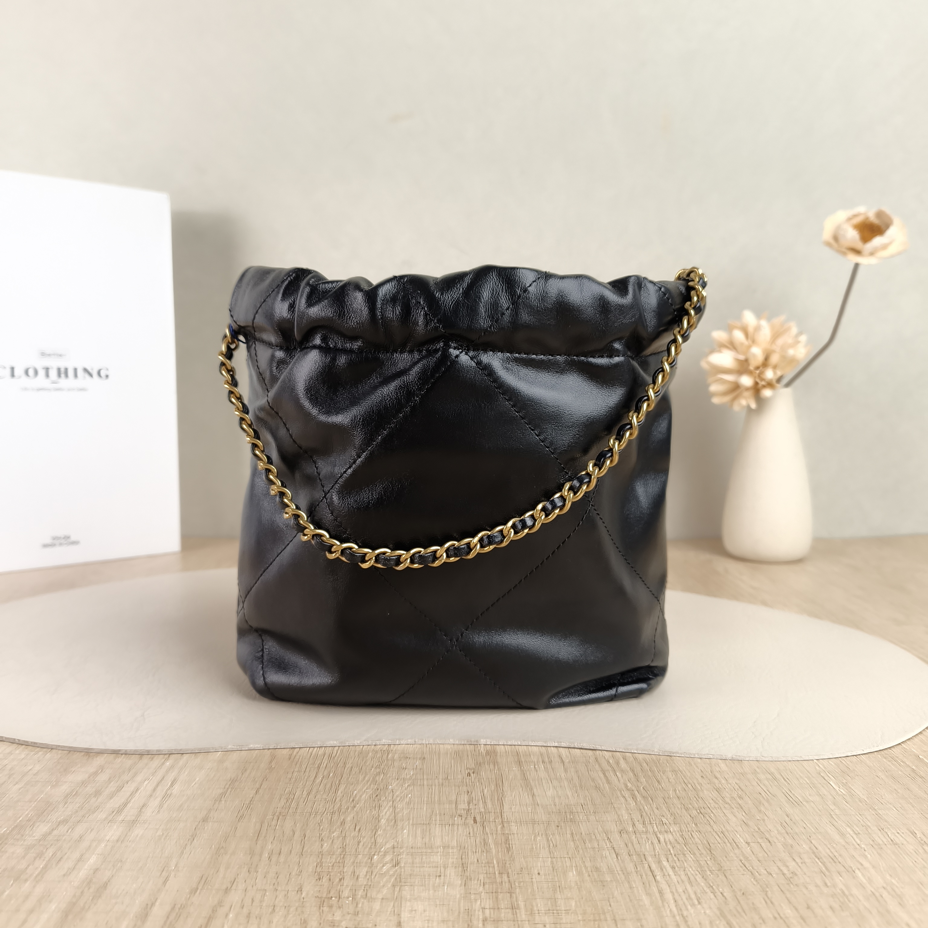 Chanel Shoulder Bag22Bag Black CC alfskinmini20 × 6 × 19 cm — cover view 4 of 5