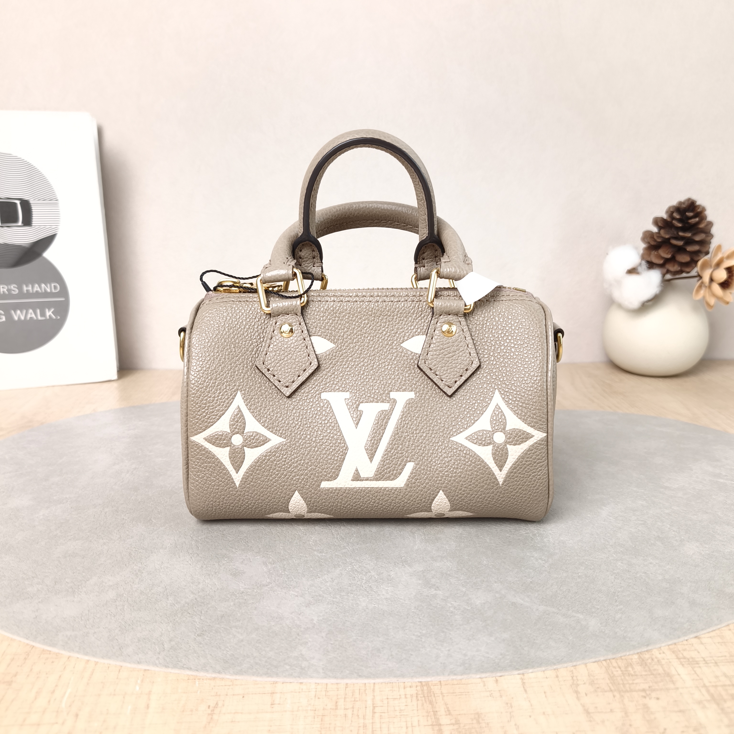 Louis Vuitton Crossbody Bag Speedy Nano · White Empreinte Embossed Calfskin Monogramnano16 × 7.5 × 10 cm