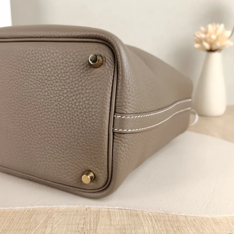 Hermès Top Handle Bag Picotin Lock 18 18 18 TC Calfskin Small 18 × 13 × 18 cm K — detail view 4 of 10