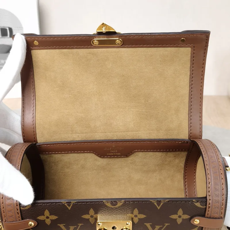 Louis Vuitton Crossbody Bag Papillon Trunk Monogram PVC Small19 × 9 × 9 cm — detail view 13 of 15