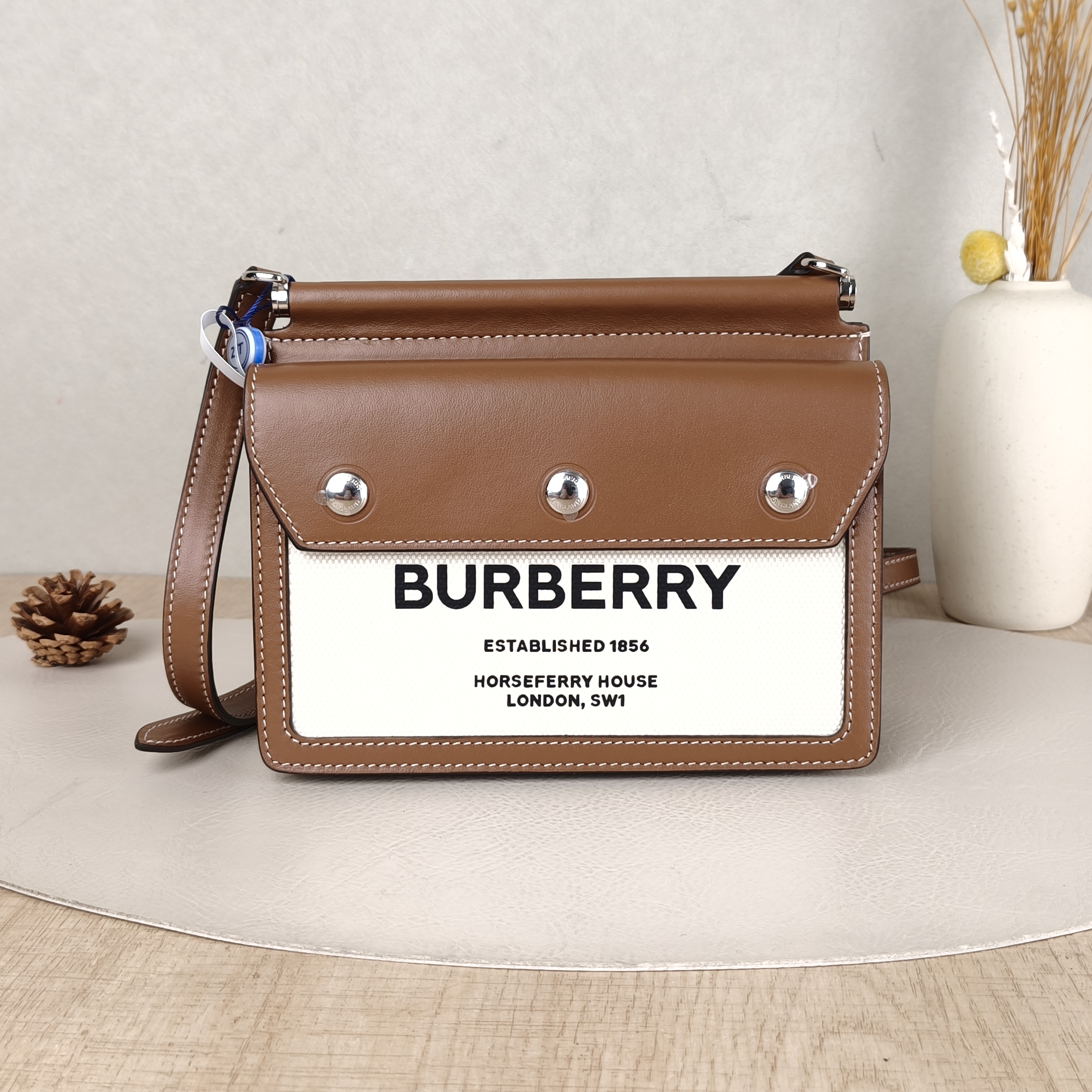 BURBERRY Bag 19*7*15