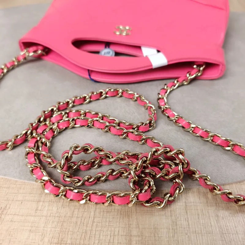 Chanel Crossbody Bag31Bag Pink Waxed Leathernano19 × 5 × 12 cm — detail view 4 of 14