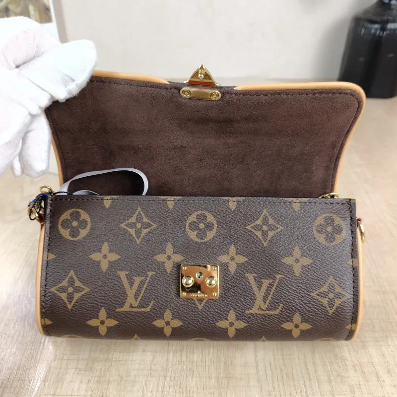 Louis Vuitton Crossbody Bag POCHETTE CAMILLE Monogram PVC One Size 20.5 × 6 × 11 cm — detail view 5 of 11