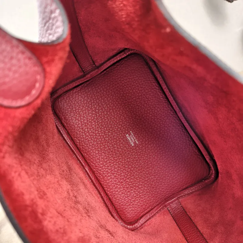 Hermès Top Handle Bag Picotin Lock 18 18 K1 TC Calfskin Small 18 × 13 × 18 cm A — detail view 7 of 9