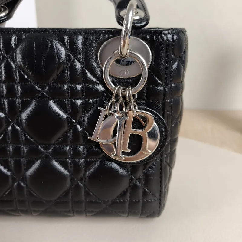 DIOR Crossbody Bag Lady Lady Dior Bag Lambskinmini17 × 7 × 15 cm — detail view 8 of 10