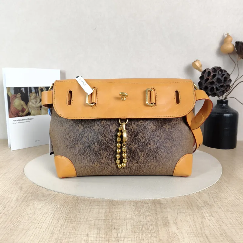 Louis Vuitton Crossbody Bag Steamer Messenger Bag Brown PVC One Size30 × 10 × 20 cm