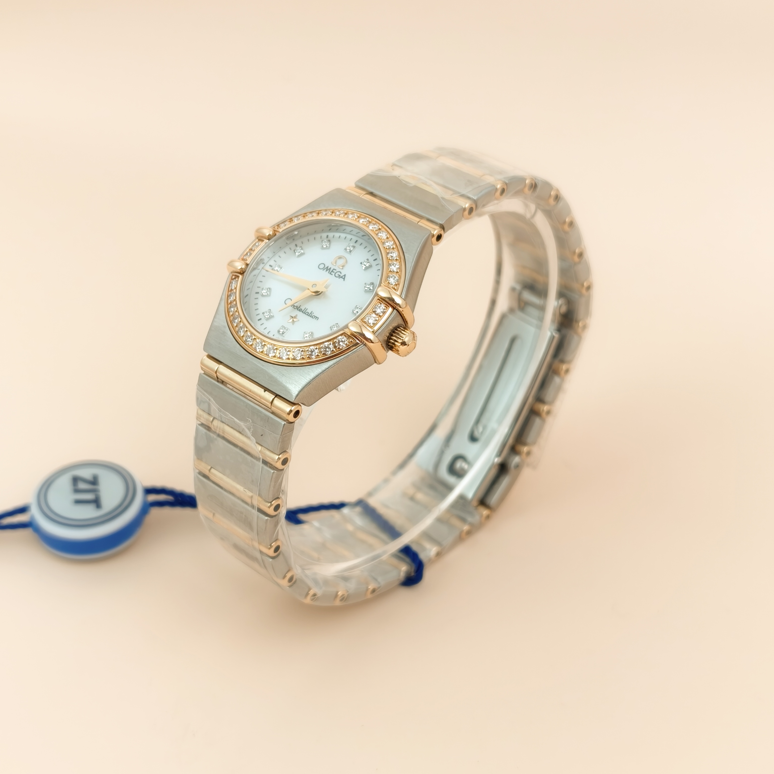 OMEGA Watch Watch White One Size22mm — cover view 6 of 9