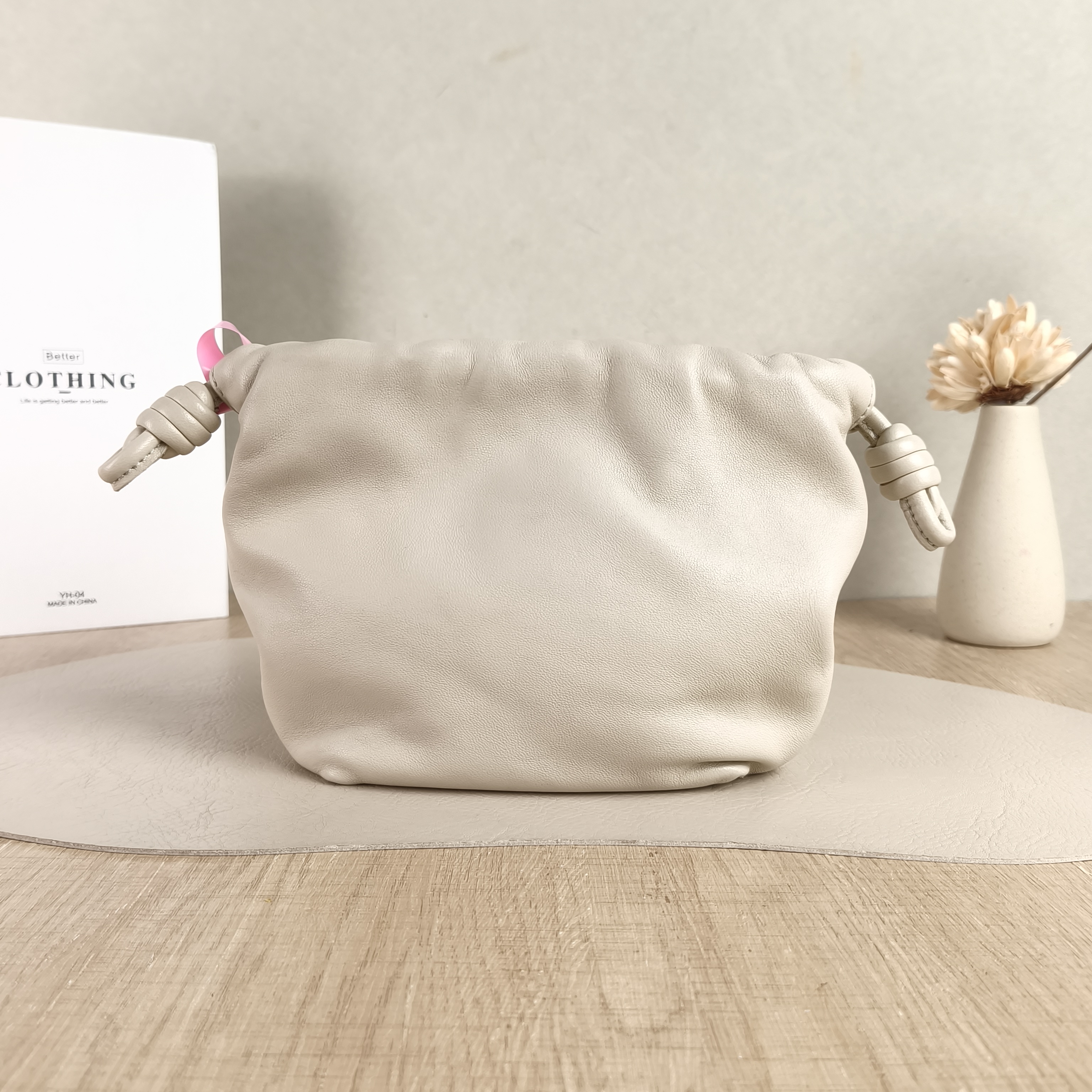 LOEWE Crossbody Bag Flamenco White Lambskin mini23 × 5.5 × 17 cm — cover view 4 of 5