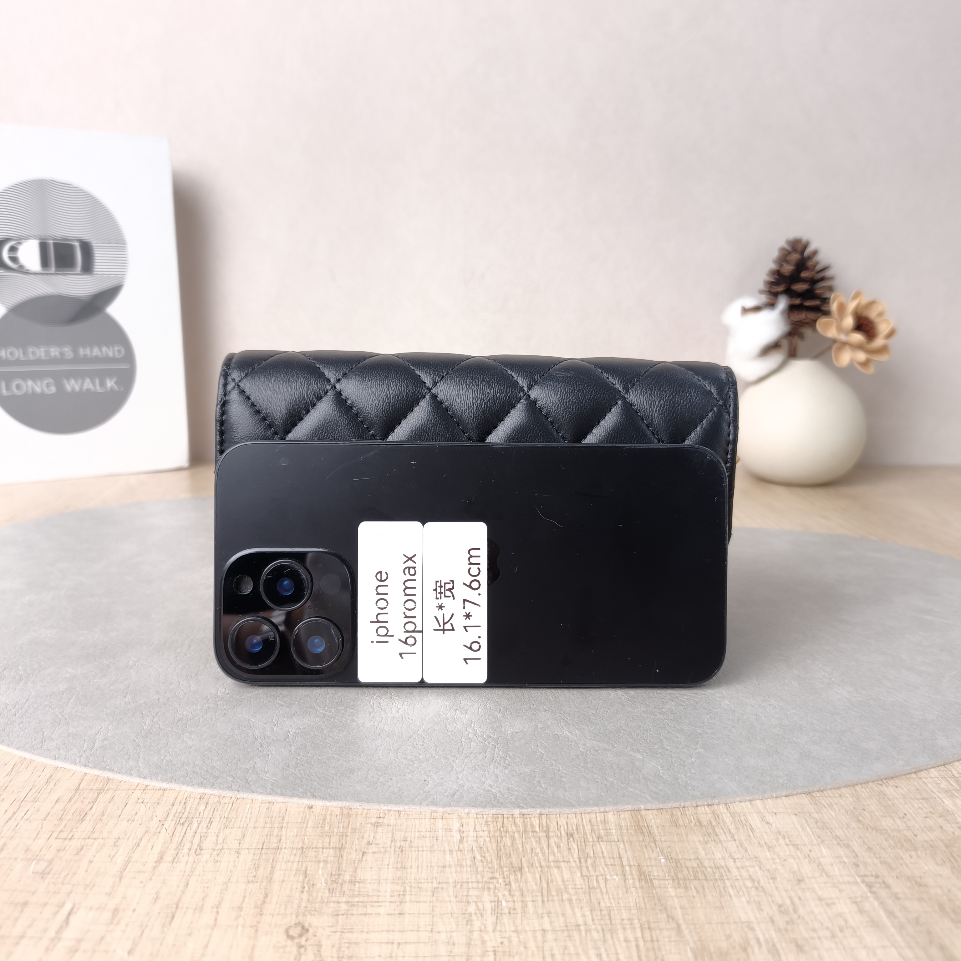 Chanel Crossbody Bag woc Black Lambskinmini17 × 5 × 9.5 cm — cover view 6 of 6