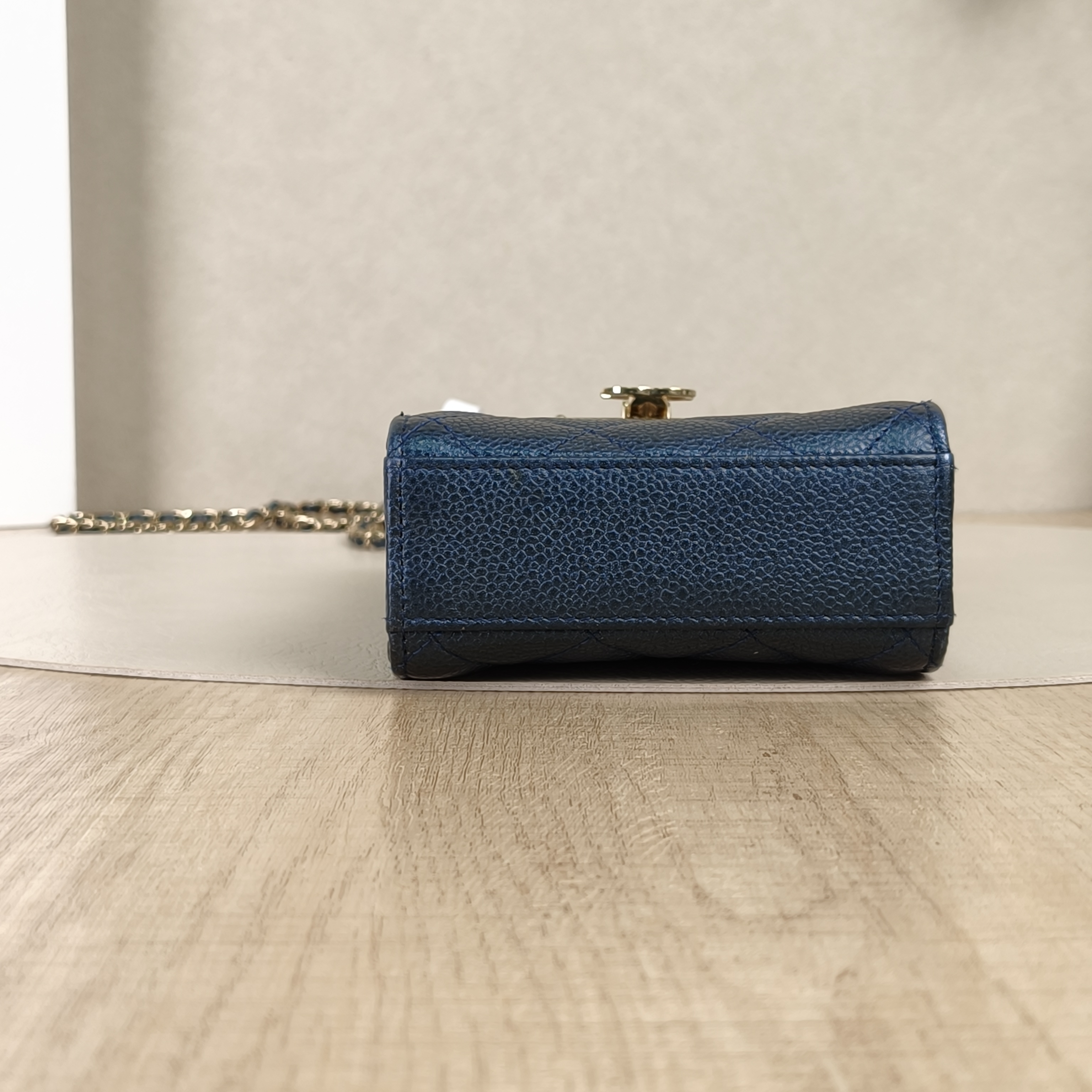 Chanel Crossbody Bagcf Collection Crossbody Bag Blue Grained Calfskin One Size11 × 5 × 17.5 cm — cover view 8 of 8
