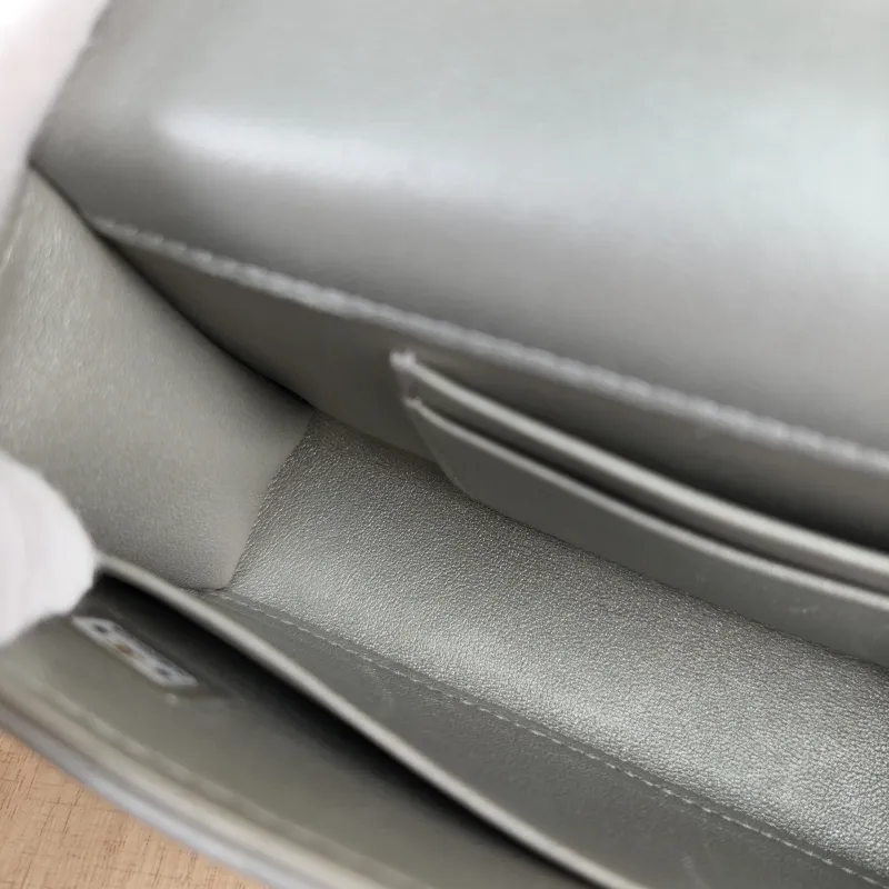 Chanel Crossbody Bag kelly Silver Calfskin One Size18 × 4.5 × 10 cm — detail view 7 of 8