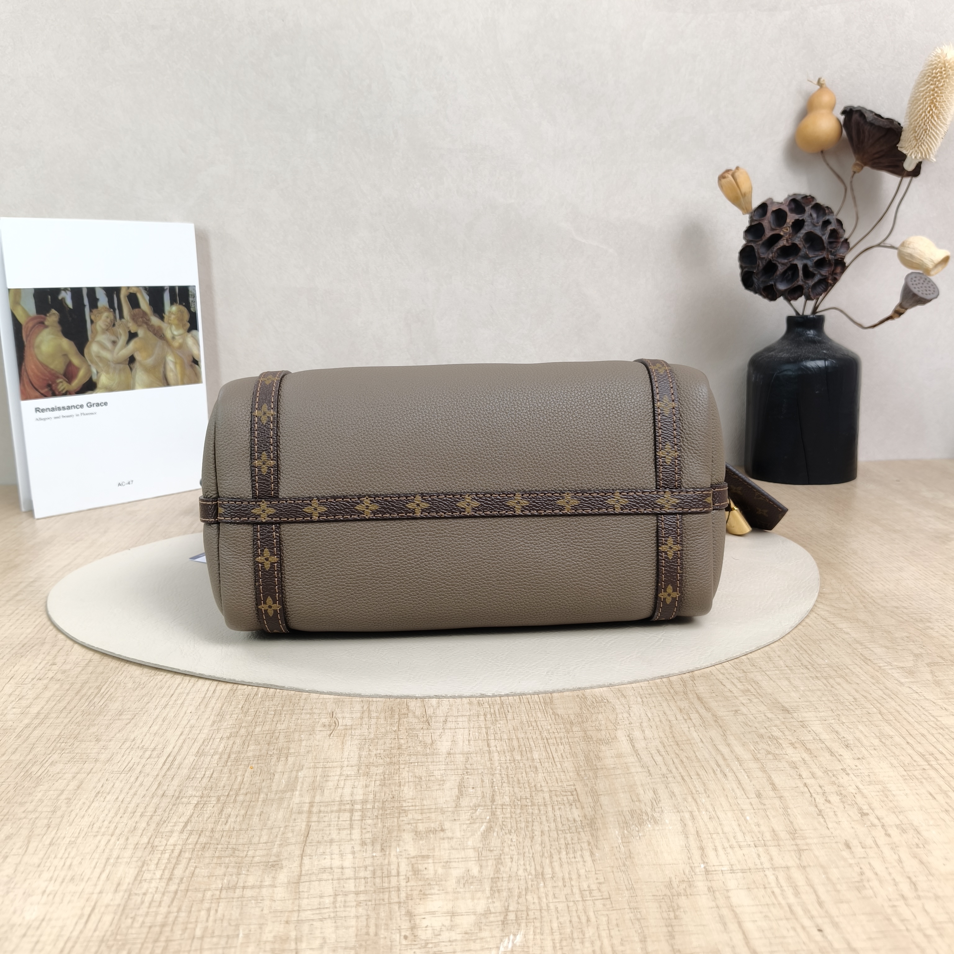 Louis Vuitton Shoulder Bag EXPRESS Shoulder Bag Grey Calfskin Small26 × 13.5 × 17 cm — cover view 6 of 6