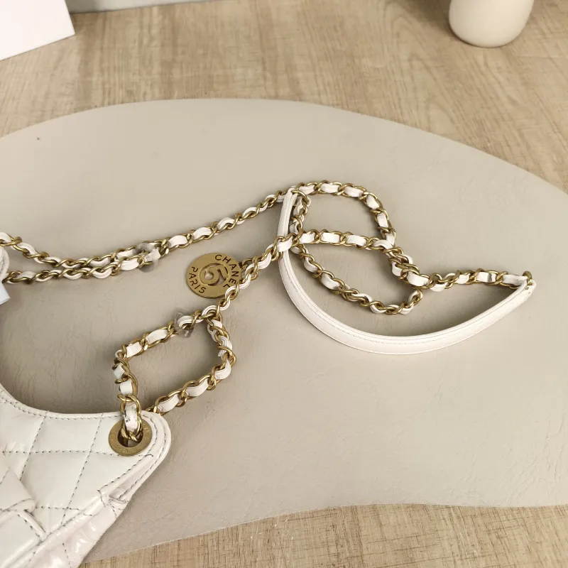 Chanel Crossbody Bag23p hobo White Waxed Leather Small19 × 6 × 17 cm — detail view 12 of 13
