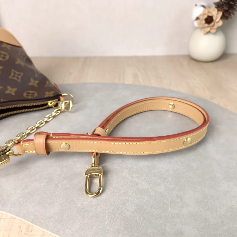Louis Vuitton Crossbody Bag Boulogne PVC Small 26 × 9.5 × 16 cm — detail view 3 of 11