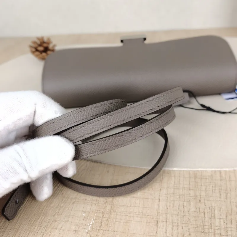 Hermès Crossbody Bag Constance To Go woc Epsom Calfskin One Size20.5 × 2 × 13 cm — detail view 5 of 13