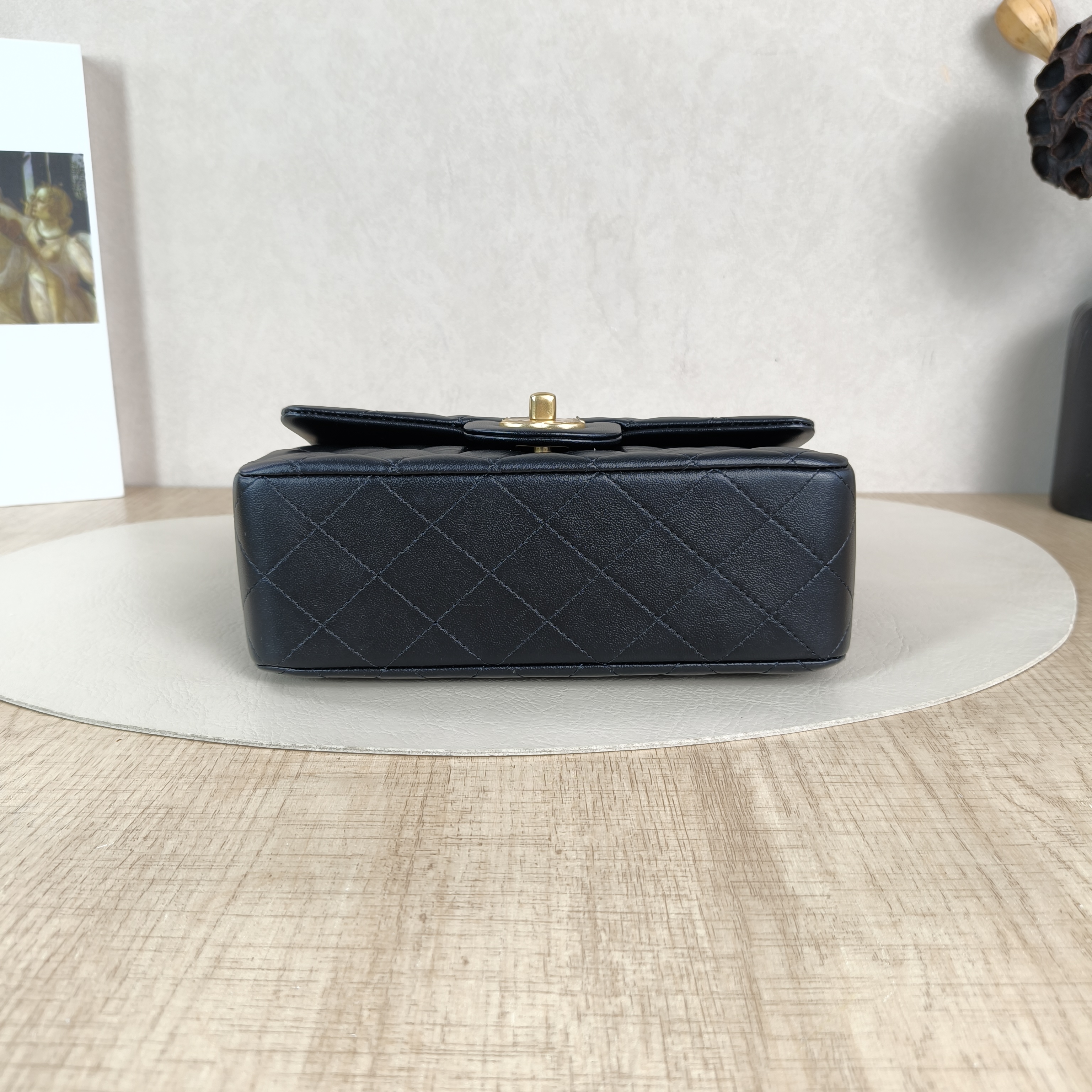 Chanel Crossbody Bag mini Black Lambskin mini20 × 6 × 12 cm — cover view 4 of 5