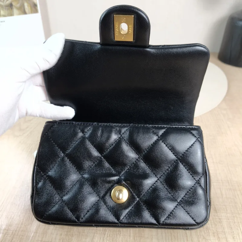 Chanel Crossbody Bag Classic Flap Mini CF Mini Lambskinmini17 × 8 × 13.5 cm — detail view 4 of 13