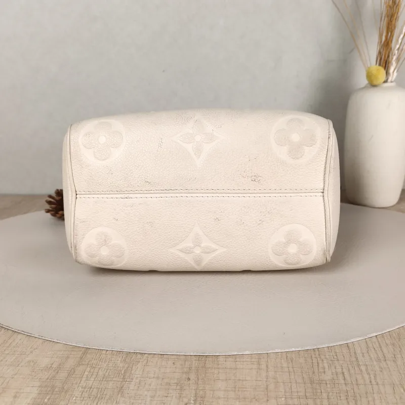 Louis Vuitton Crossbody Bag Speedy20 White Empreinte Embossed Calfskin Small20.5 × 12 × 13.5 cm — cover view 4 of 5