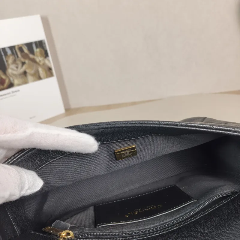 Chanel Crossbody Bag Editioncf mini Black Grained Calfskin 23.5 × 7 × 15 cm — detail view 4 of 13