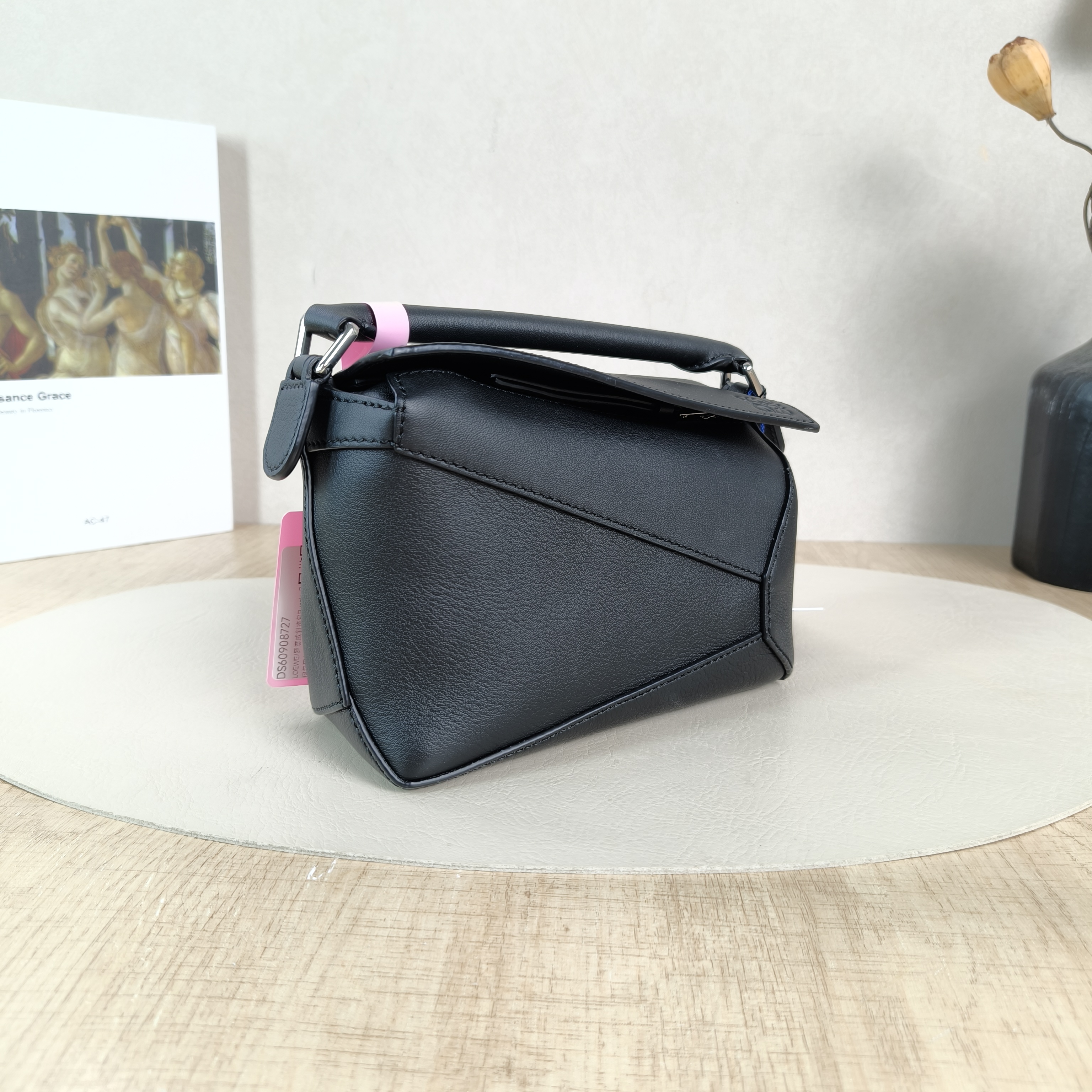 LOEWE Crossbody Bag Puzzle Black CC alfskinmini18 × 8 × 12.5 cm — cover view 5 of 5
