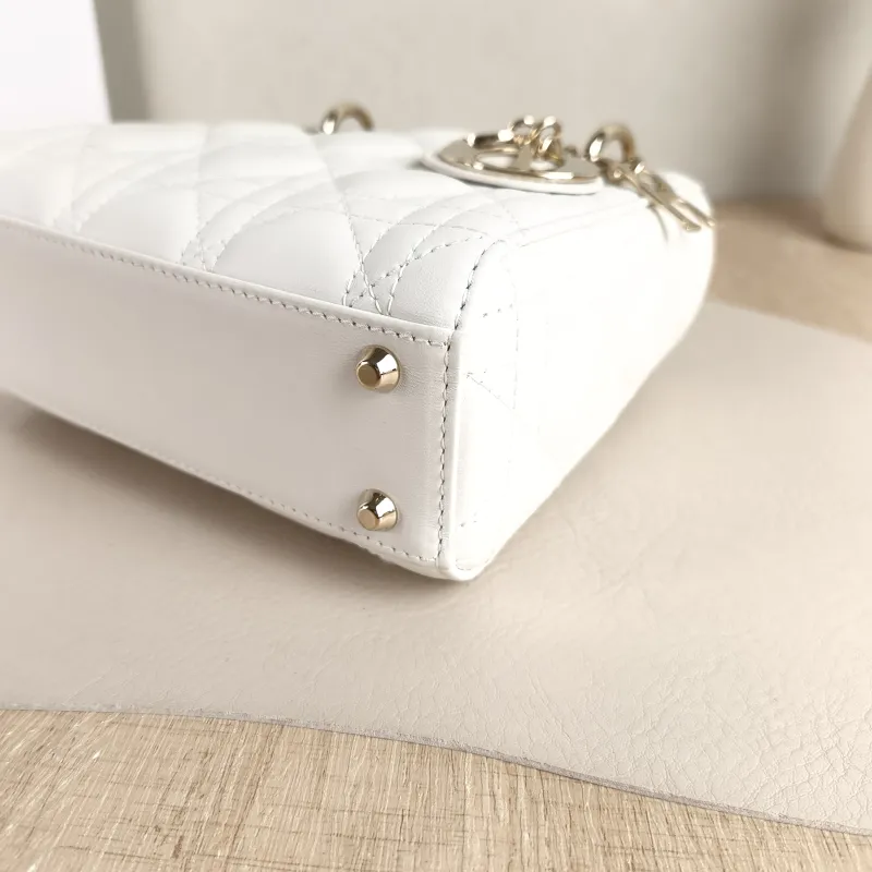 DIOR Crossbody Bag Lady Lady Dior Bag White Lambskin Mini 17 × 7 × 15 cm — detail view 6 of 11