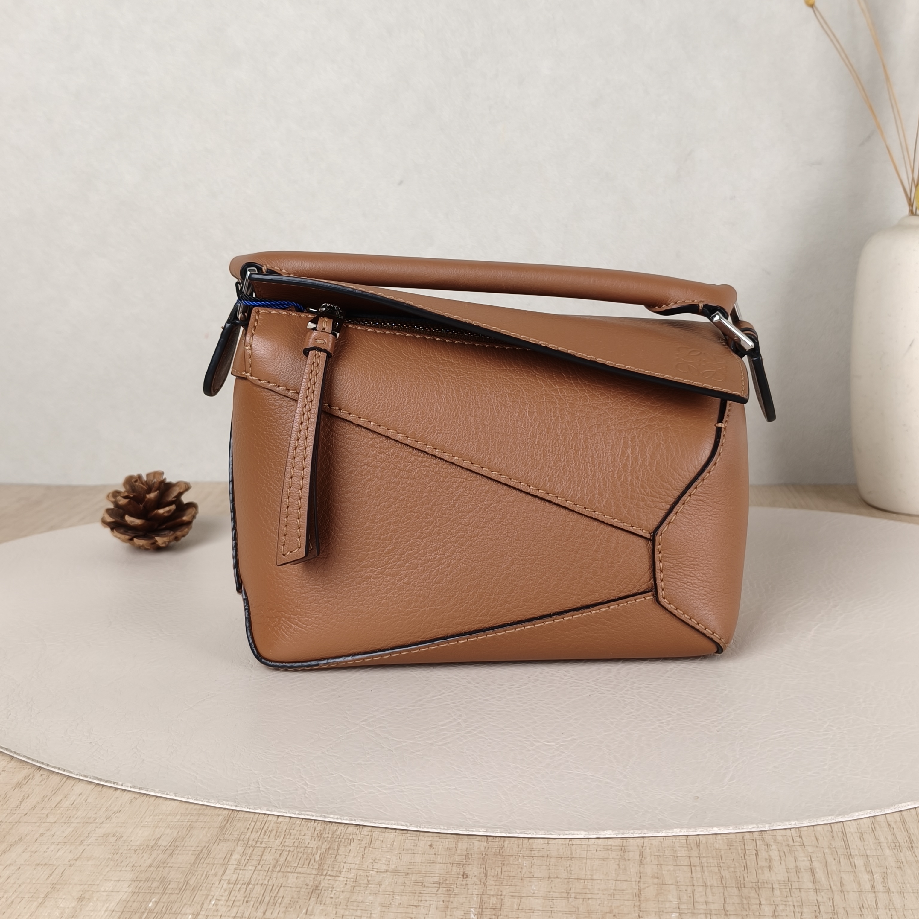 LOEWE Crossbody Bag Puzzle Caramel CC alfskinmini18 × 8 × 12.5 cm