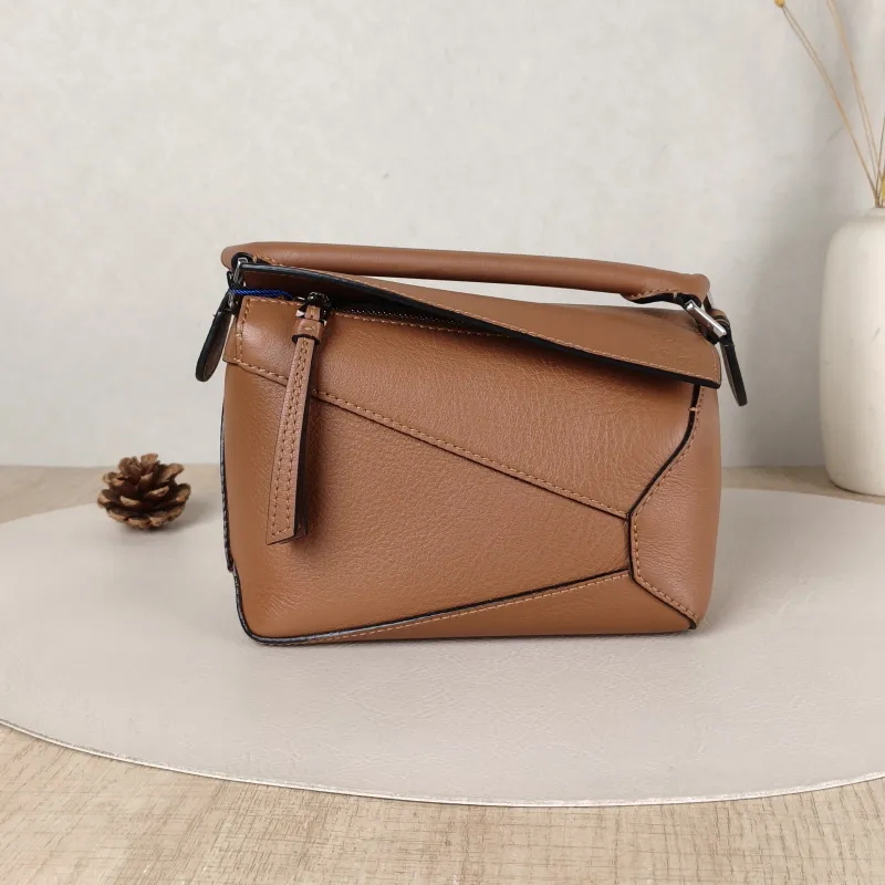 LOEWE Crossbody Bag Puzzle Caramel CC alfskinmini18 × 8 × 12.5 cm