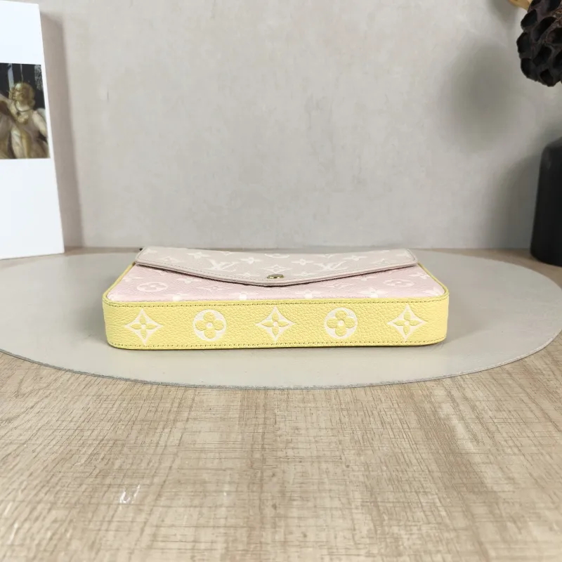 Louis Vuitton Crossbody Bag Pochette Félicie Colorblock Calfskin Small21 × 3 × 12 cm — cover view 5 of 5