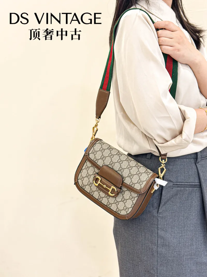 GUCCI Crossbody Bag Horsebit 1955 Horsebit Small Monogram PVC Small20.5 × 5 × 14.5 cm — on-model view 3 of 3