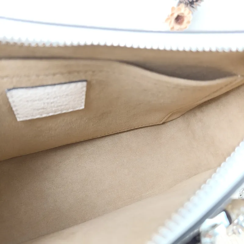 Louis Vuitton Crossbody Bag MARELLE White Epi Embossed Calfskin Small25 × 8 × 15 cm — detail view 7 of 12