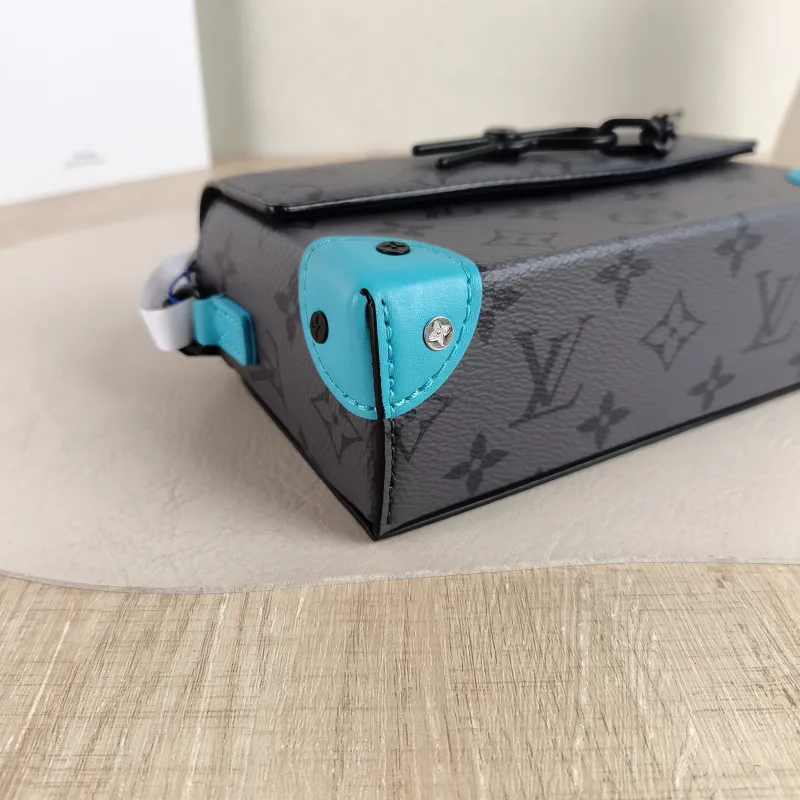Louis Vuitton Crossbody Bag Steamer Box Grey · Blue PVC · Calfskin Mini 18 × 6.5 × 11 cm — detail view 5 of 11