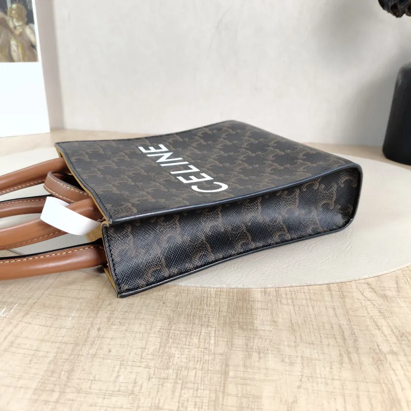 CELINE Crossbody Bag CABAS Mini Monogram PV Cmini17 × 4 × 20.5 cm — detail view 6 of 12