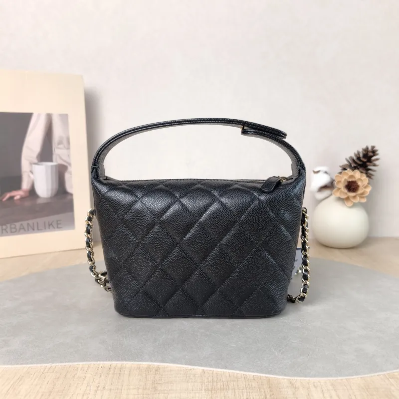 Chanel Crossbody Bag Vanity Case Bag Black Grained Calfskin One Size 21.5 × 7.5 × 19 cm — cover view 3 of 5