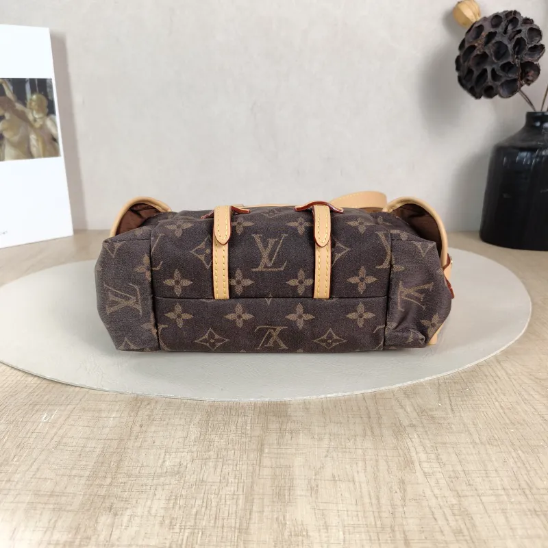 Louis Vuitton Backpack Backpack Monogram Nylon One Size 21 × 8 × 17 cm — cover view 3 of 5