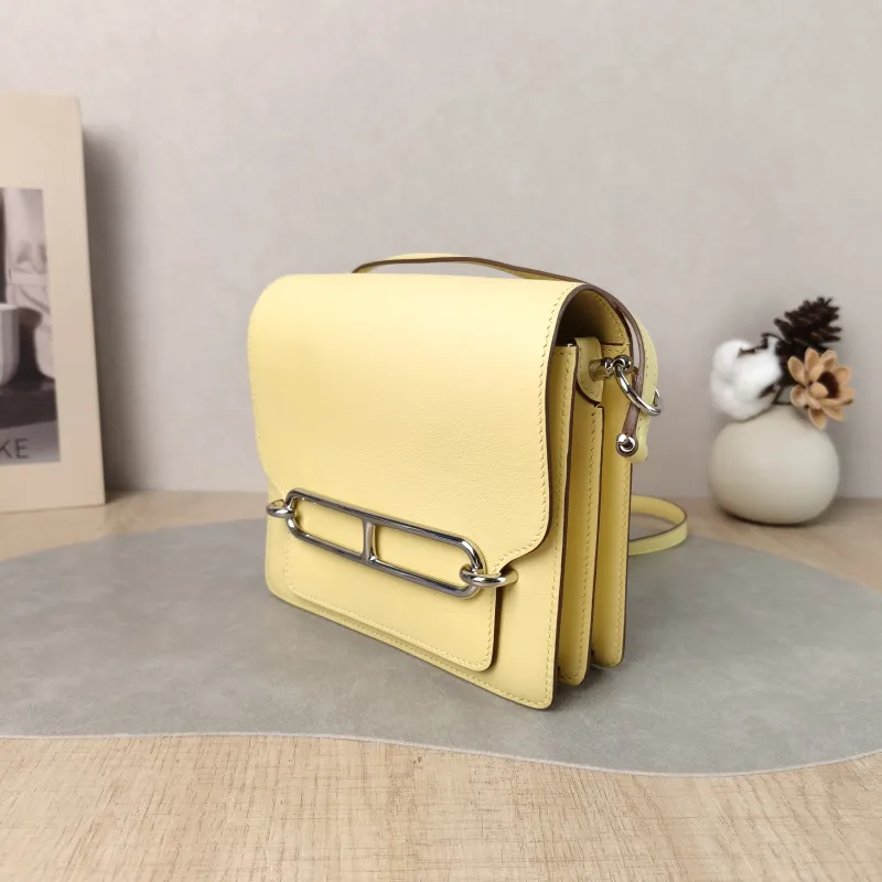 Hermès Crossbody Bag Roulis 19 1Z Swift Calfskin Mini 18 × 6 × 15 cm Z — cover view 2 of 6