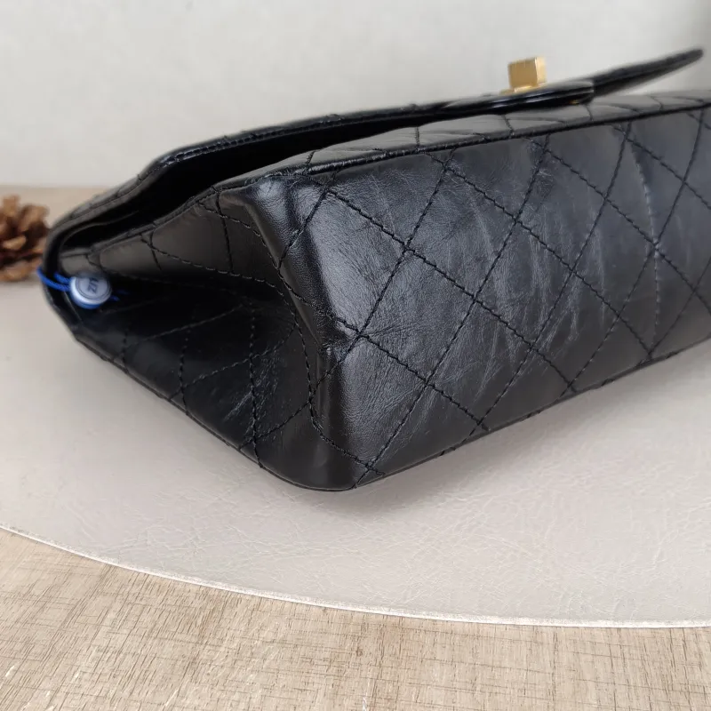 Chanel Shoulder Bag 2.55 Black Calfskin Medium 28 × 7.5 × 19.5 cm — detail view 2 of 13