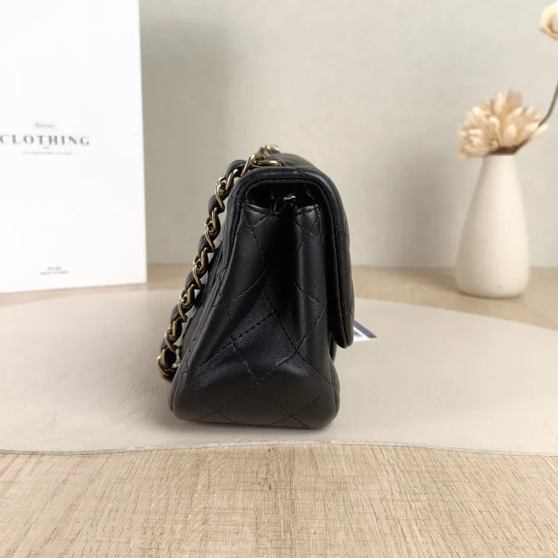 Chanel Crossbody Bag Classic Flap Mini CF Mini Black SL ambskinmini17 × 8 × 13.5 cm — detail view 3 of 13