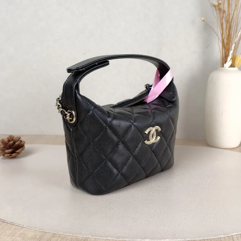 Chanel Crossbody Bag Crossbody Bag Black Grained Calfskin 16 × 6 × 13 cm — cover view 3 of 5