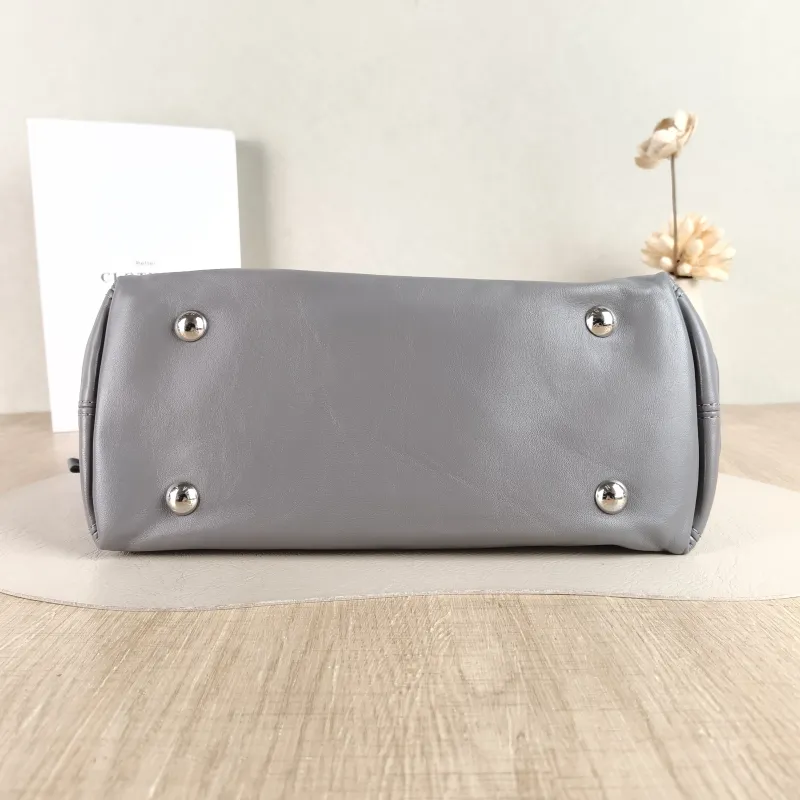 Louis Vuitton Crossbody Bag Carryall Cargo Vibe Grey SL ambskin Small 33.5 × 15 × 23 cm — cover view 2 of 5