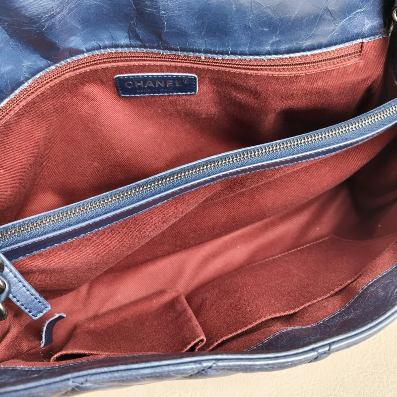 Chanel Crossbody Bag cf Collection Crossbody Bag Navy Calfskin Large 30 × 11 × 20 cm 20 — detail view 6 of 13