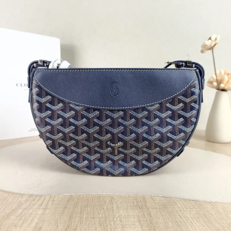 GOYARD Crossbody Bag Hirondelle Navy ine Canvas One Size 25 × 6 × 17 cm — cover view 4 of 5