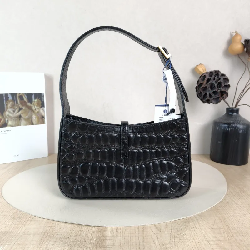 SAINT LAURENT Shoulder Bag LE 5 À 7 Black Calfskin Small 23 × 6.5 × 16 cm — cover view 3 of 5