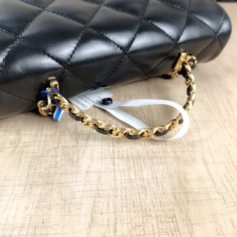 Chanel Crossbody Bag Black SL ambskin Medium25 × 8 × 16 cm — detail view 8 of 12