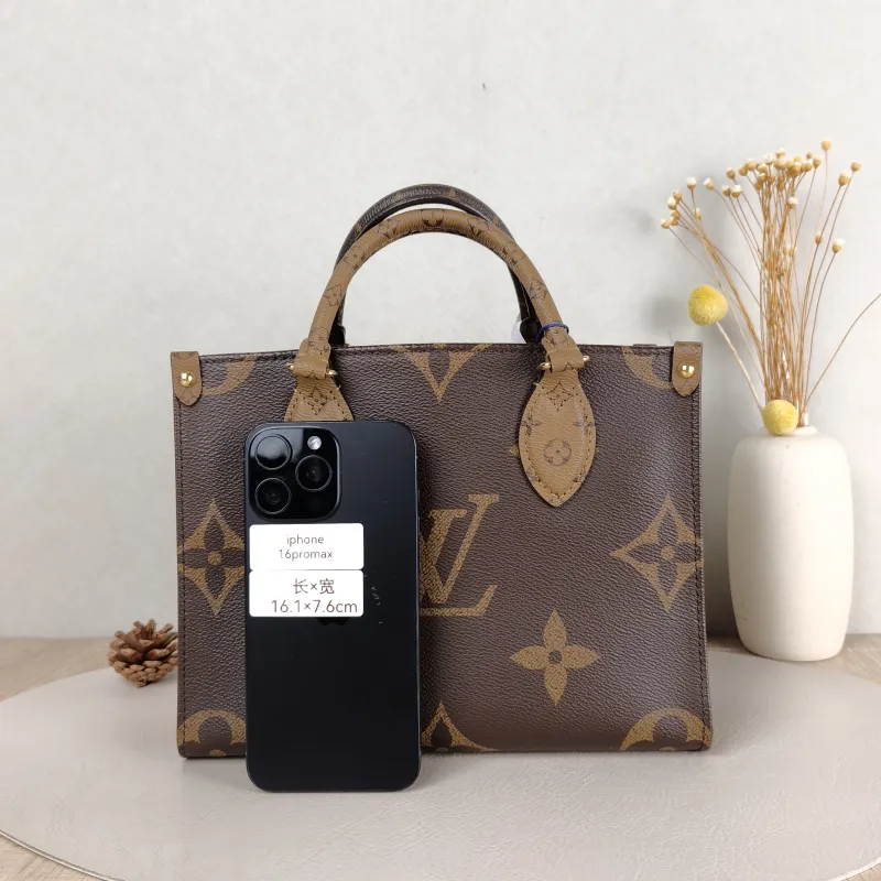 Louis Vuitton Shoulder Bag Onthego Monogram PVC Small 25 × 11.5 × 19 cm — cover view 2 of 5