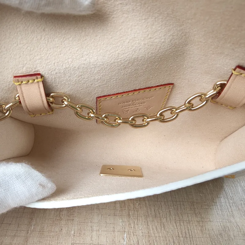 Louis Vuitton Shoulder Bag Pouch Metis Chain Bag Belt Bag Multicolore PVC One Size13.5*8 — detail view 2 of 11