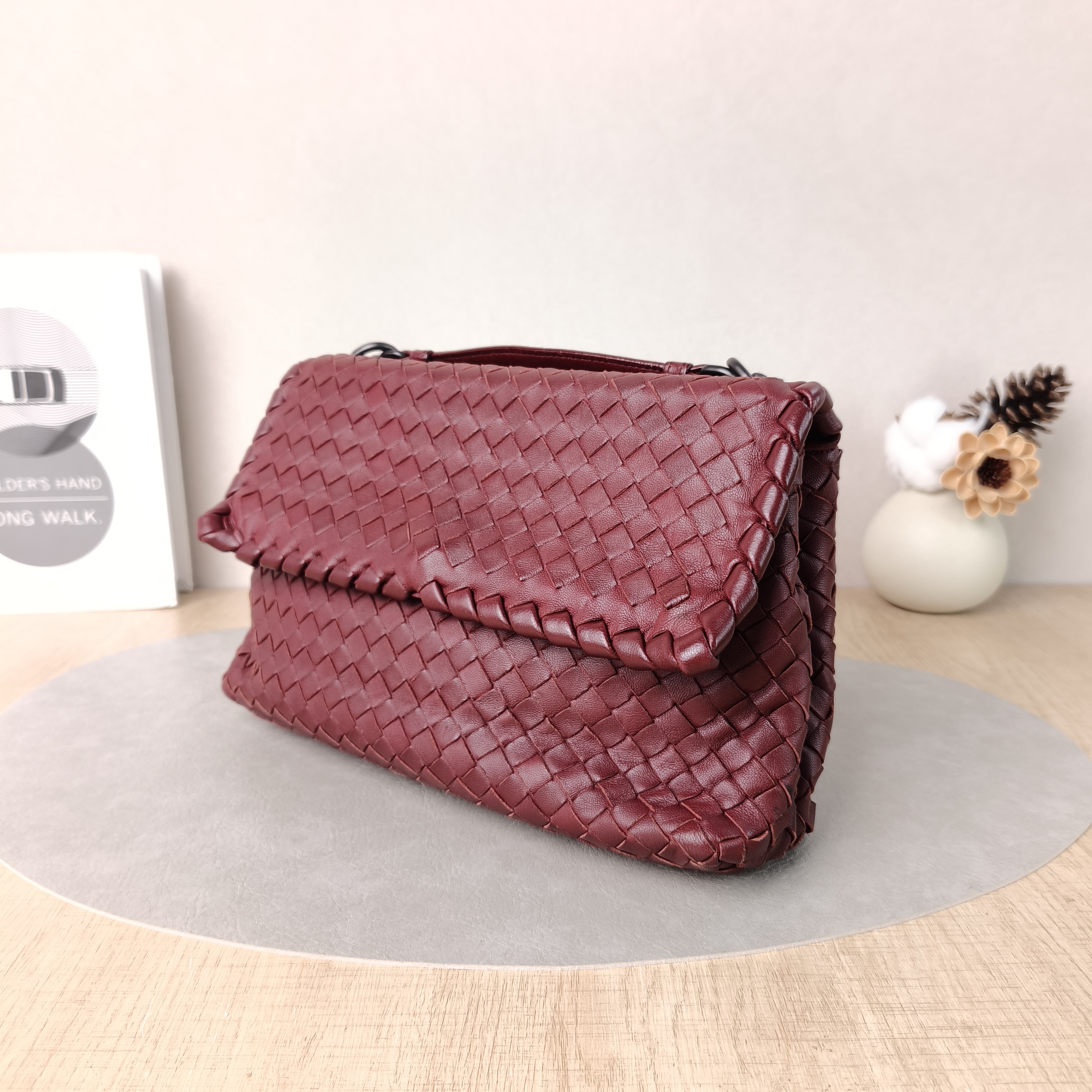 Bottega Veneta Shoulder Bag Olimpia Red Lambskin One Size25 × 9 × 17 cm — cover view 3 of 6