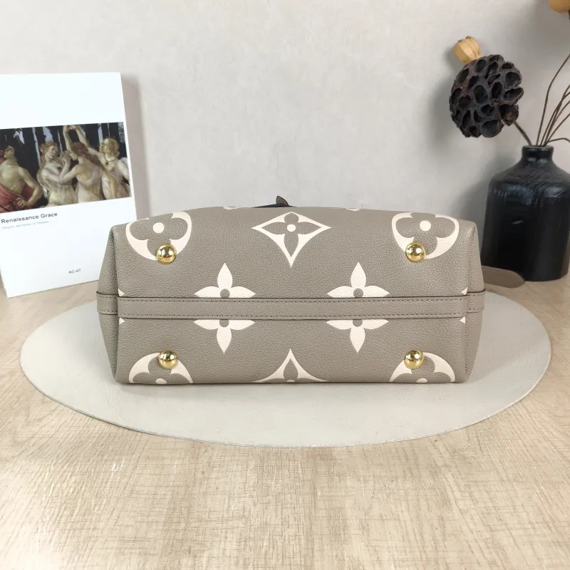 Louis Vuitton Crossbody Bag Carryall Calfskin Small 29.5 × 12 × 24 cm — cover view 3 of 6
