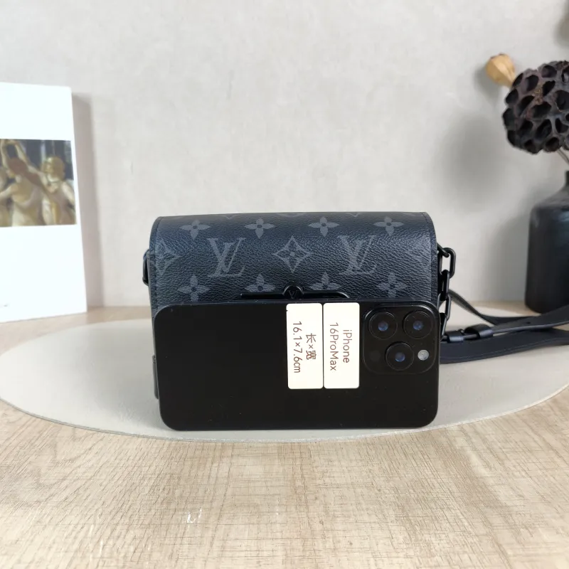 Louis Vuitton Crossbody Bag Steamer Box Monogram PV Cmini18 × 6.5 × 11 cm — cover view 2 of 6
