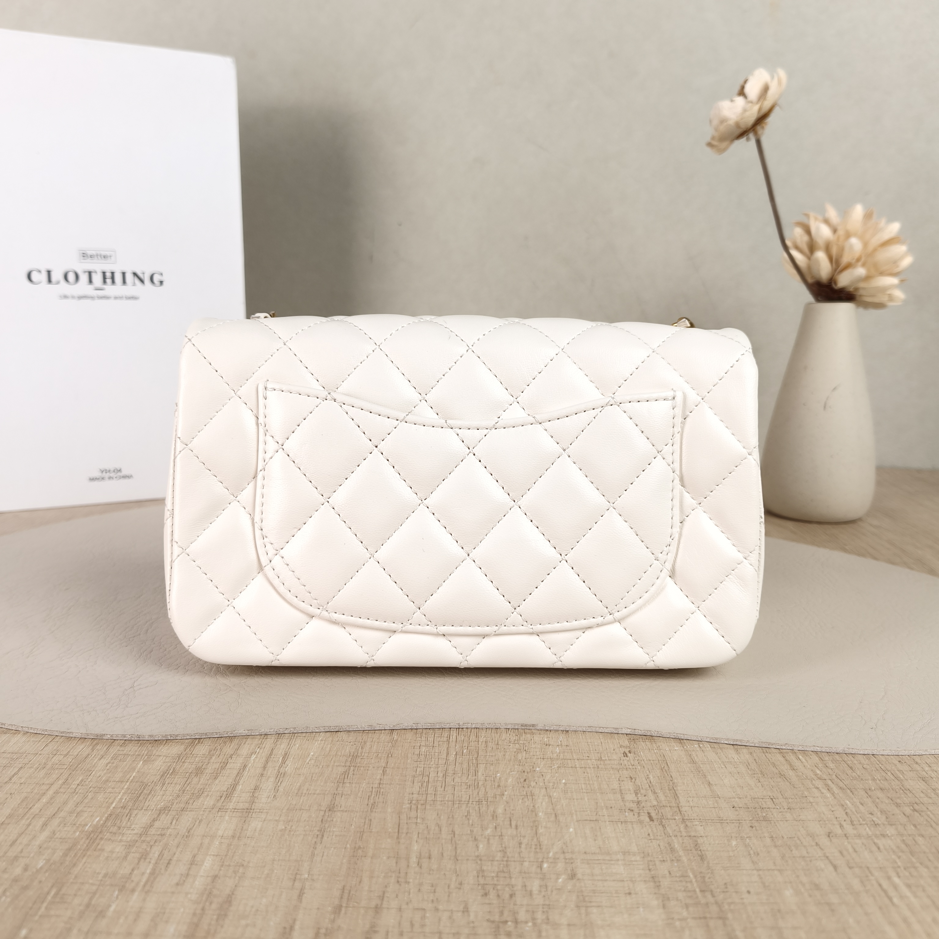 Chanel Crossbody Bag mini White Gold Lambskin mini20 × 6 × 12 cm — cover view 5 of 6