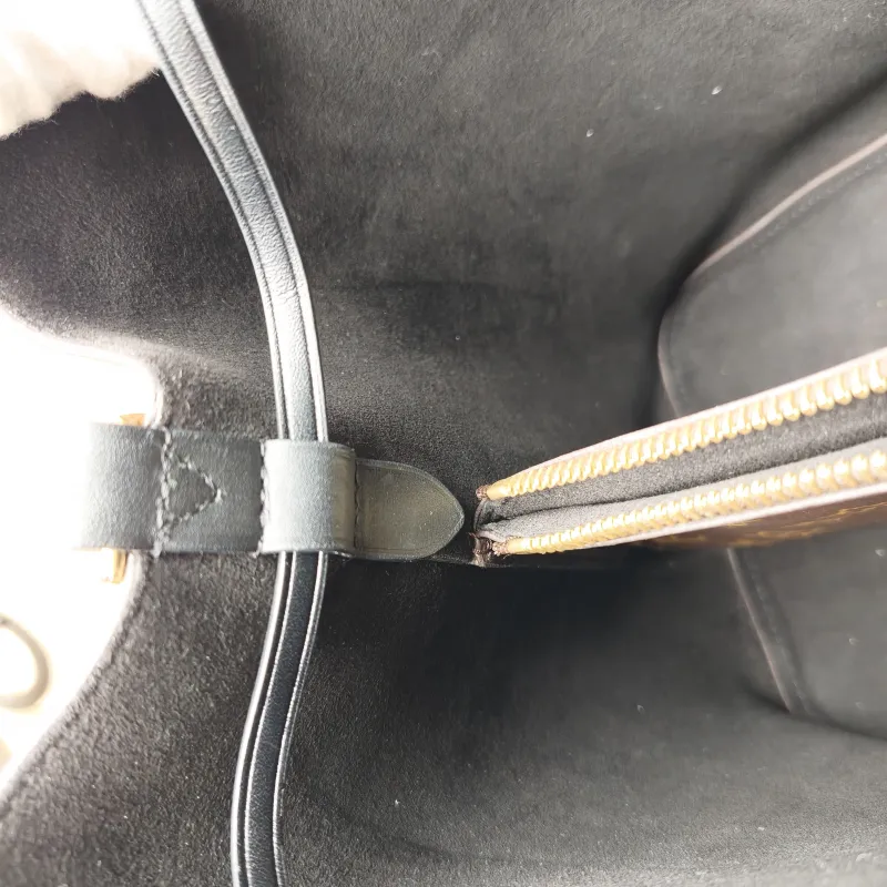 Louis Vuitton Shoulder Bag NÉONOÉ Bucket Bag Black PVC Medium 26 × 17.5 × 26 cm — detail view 10 of 11